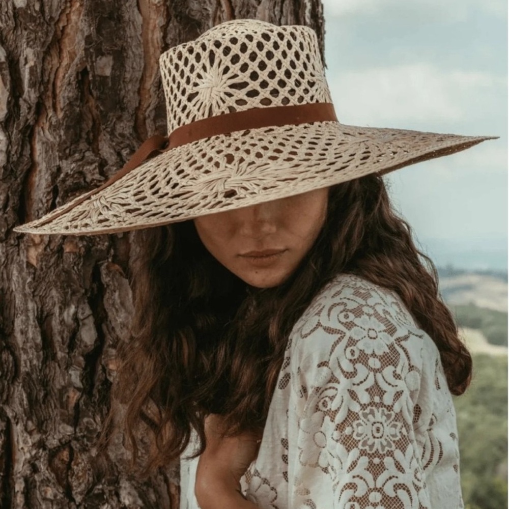 VERONICA BEARD X FREYA Meringue Raffia Beach Hat Cream Sun with Brown Ribbon NWT - Picture 7 of 8
